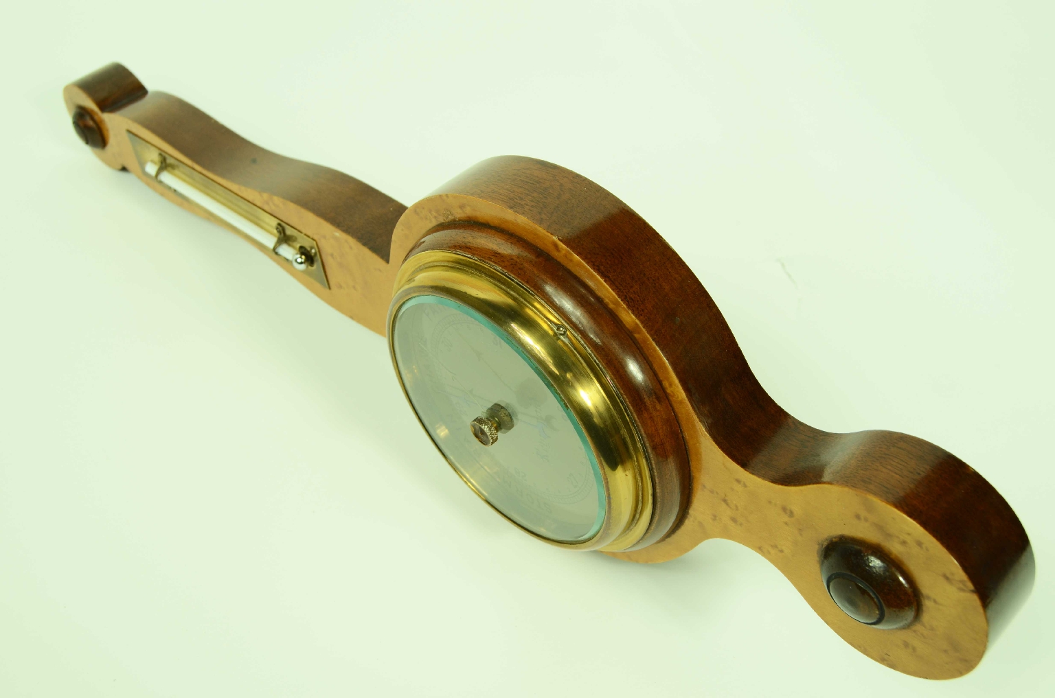 Antique barometers/8284-Aneroid Barometer