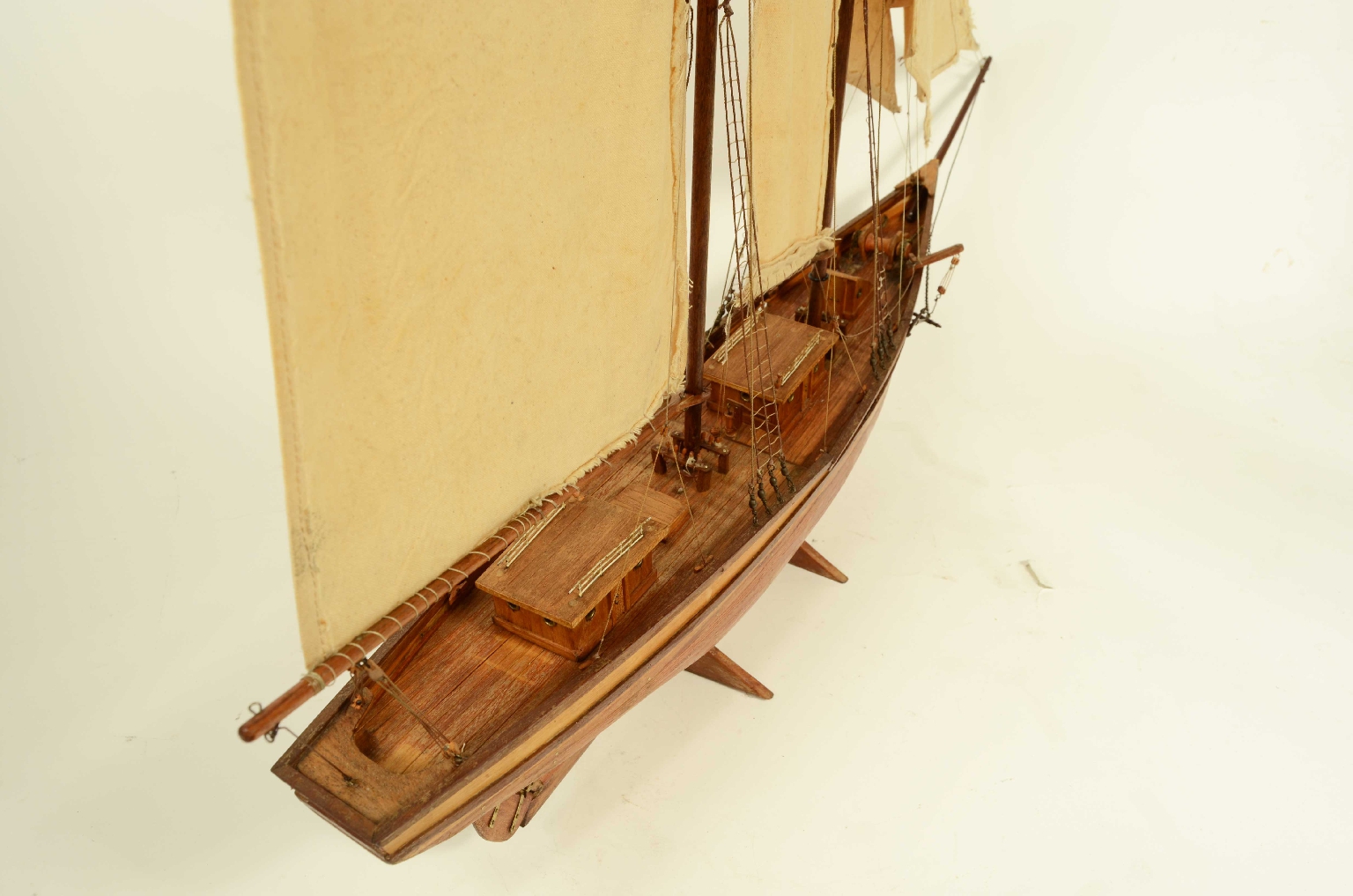 Old ship models/8296-