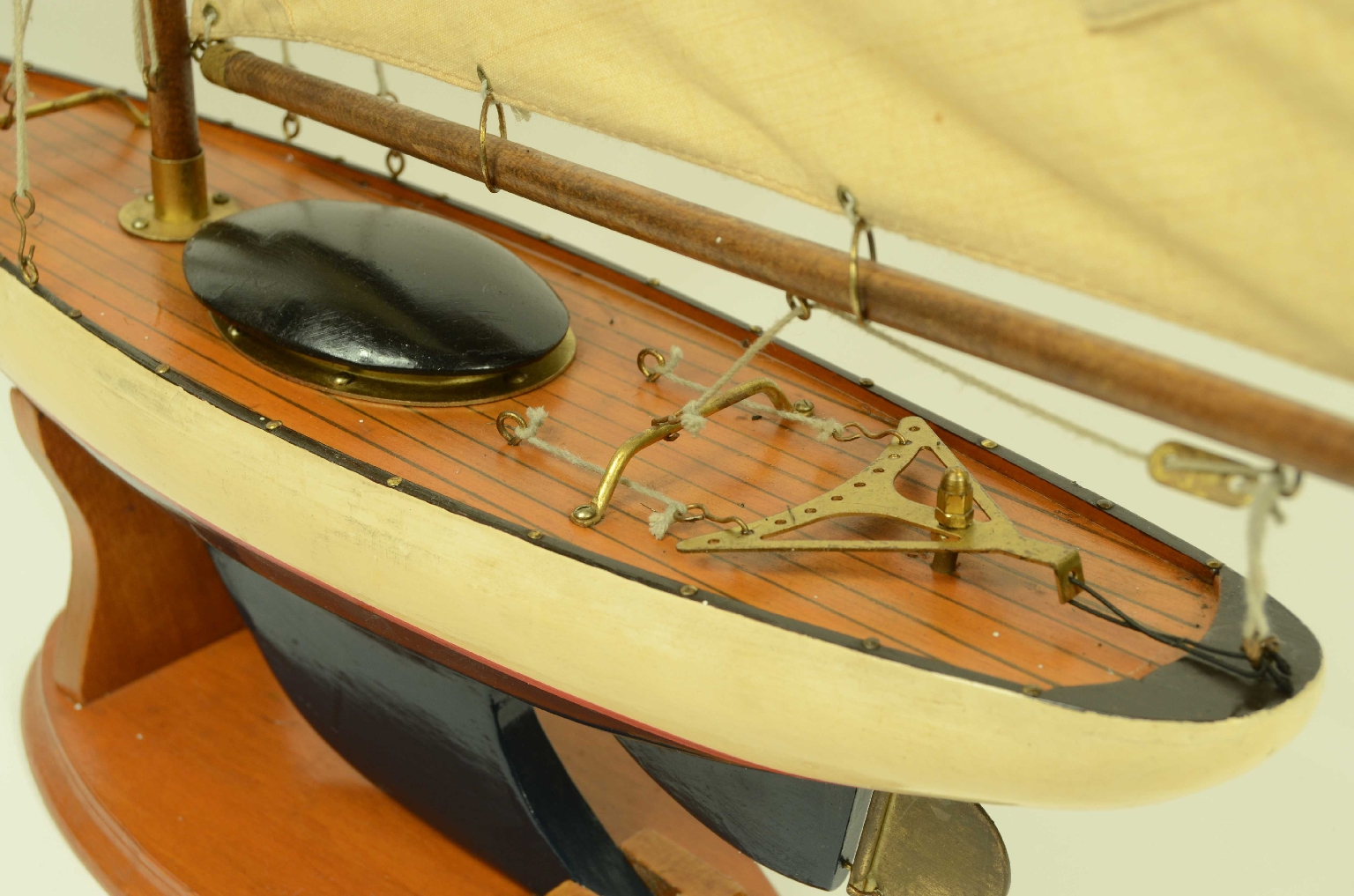 Old ship models/8298-Scale Model Sloop