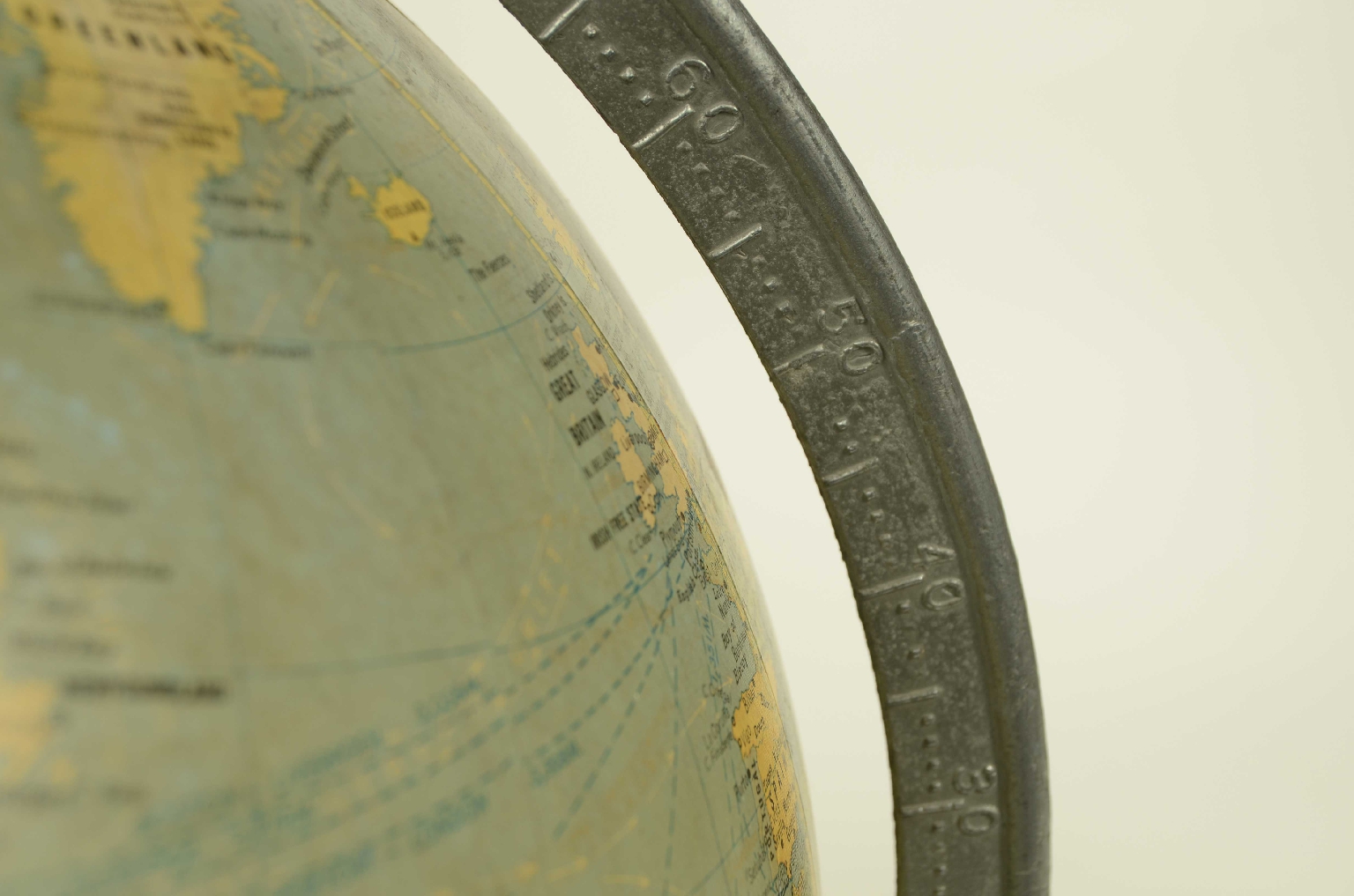 Antique globes-world maps/8333-Terrestrial Globe