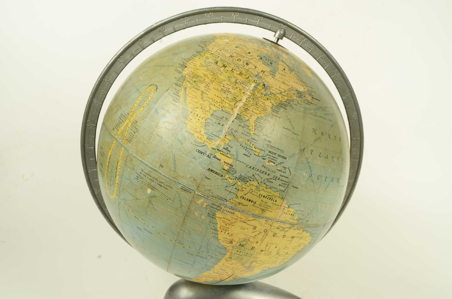 Antique globes-world maps/8333-Terrestrial Globe