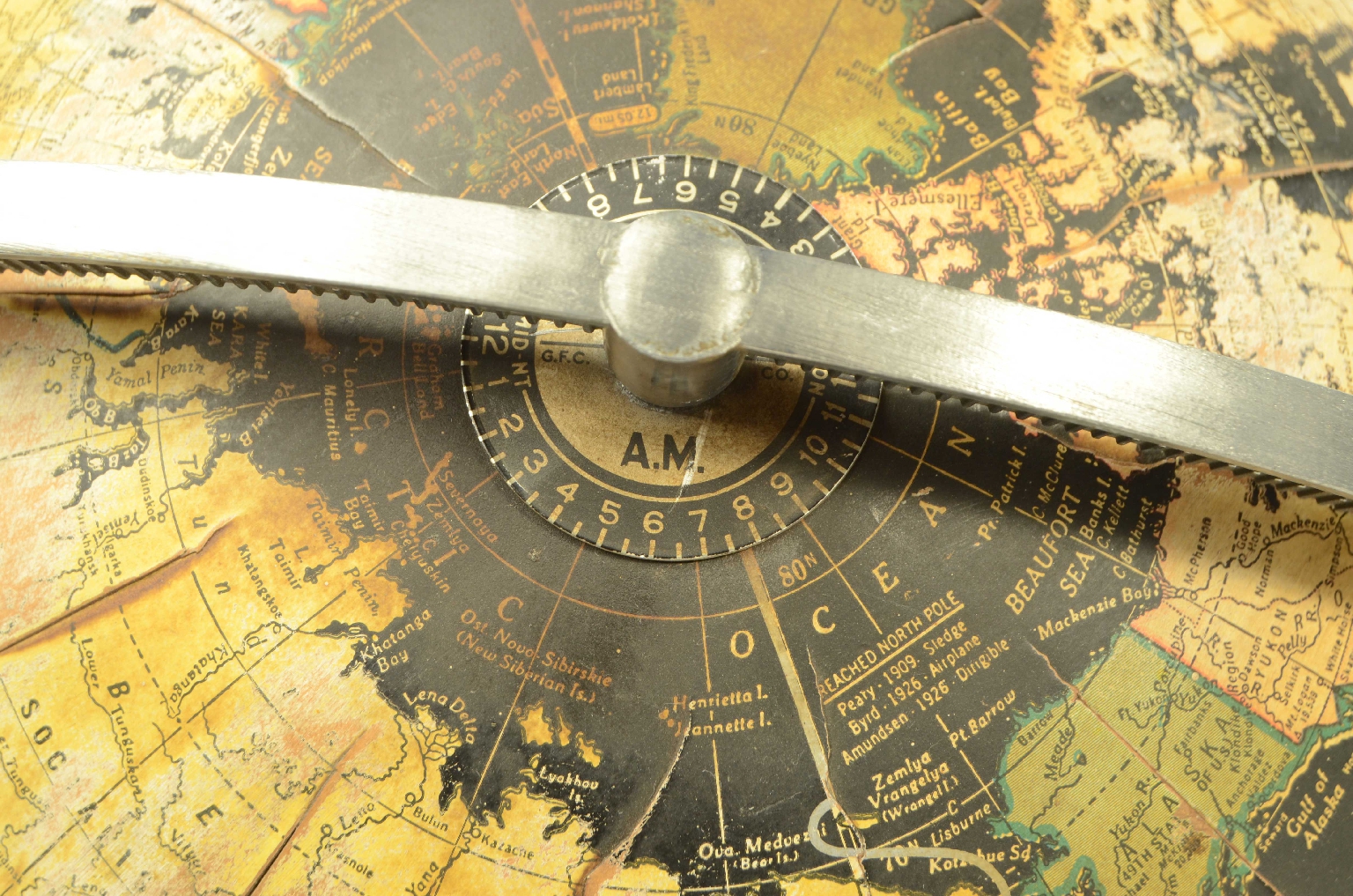 Antique globes-world maps/8334-Terrestrial Globe