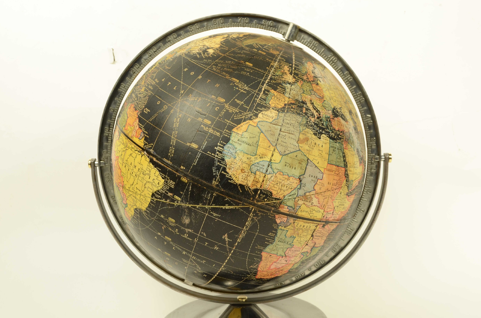 Antique globes-world maps/8334-Terrestrial Globe