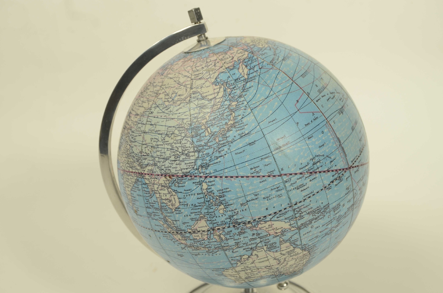 Antique globes-world maps/8338-Terrestrial Globe