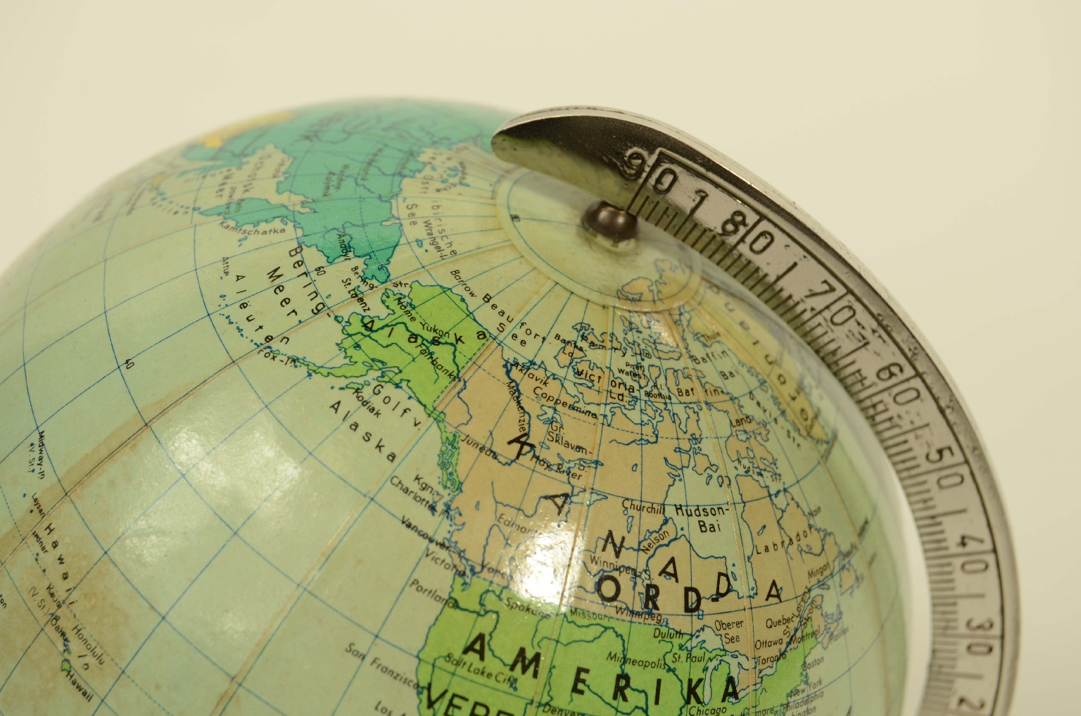 Antique globes-world maps/8340-Small Terrestrial Globe