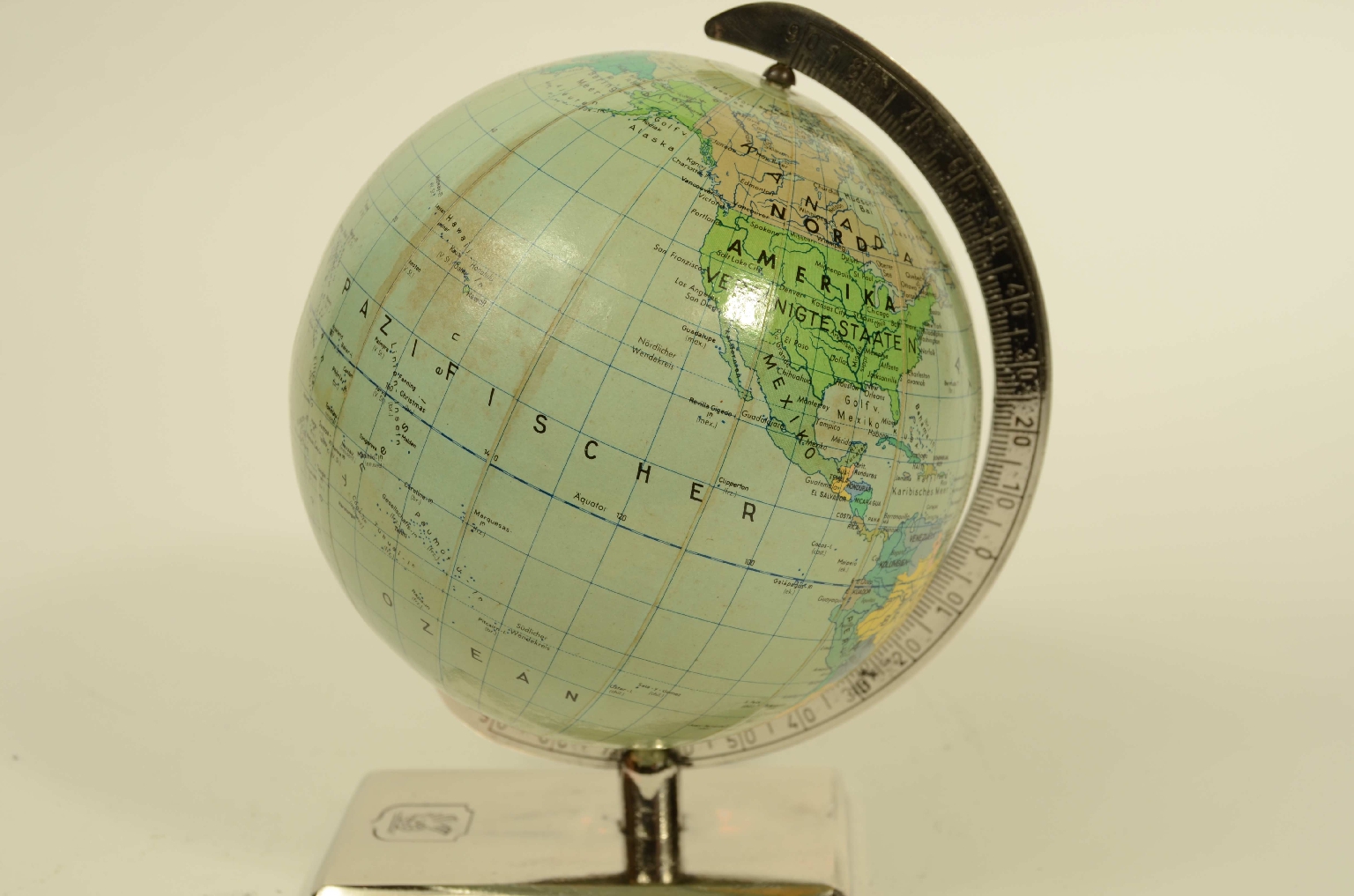 Antique globes-world maps/8340-Small Terrestrial Globe
