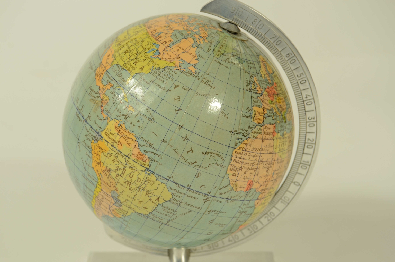 Antique globes-world maps/8355-Small Terrestrial Globe