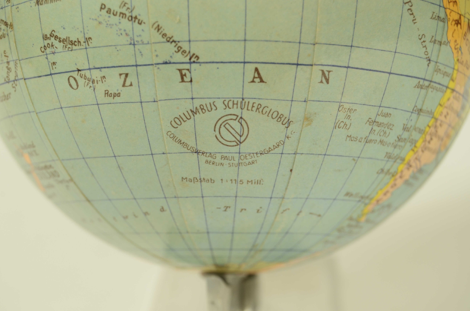 Antique globes-world maps/8355-Small Terrestrial Globe