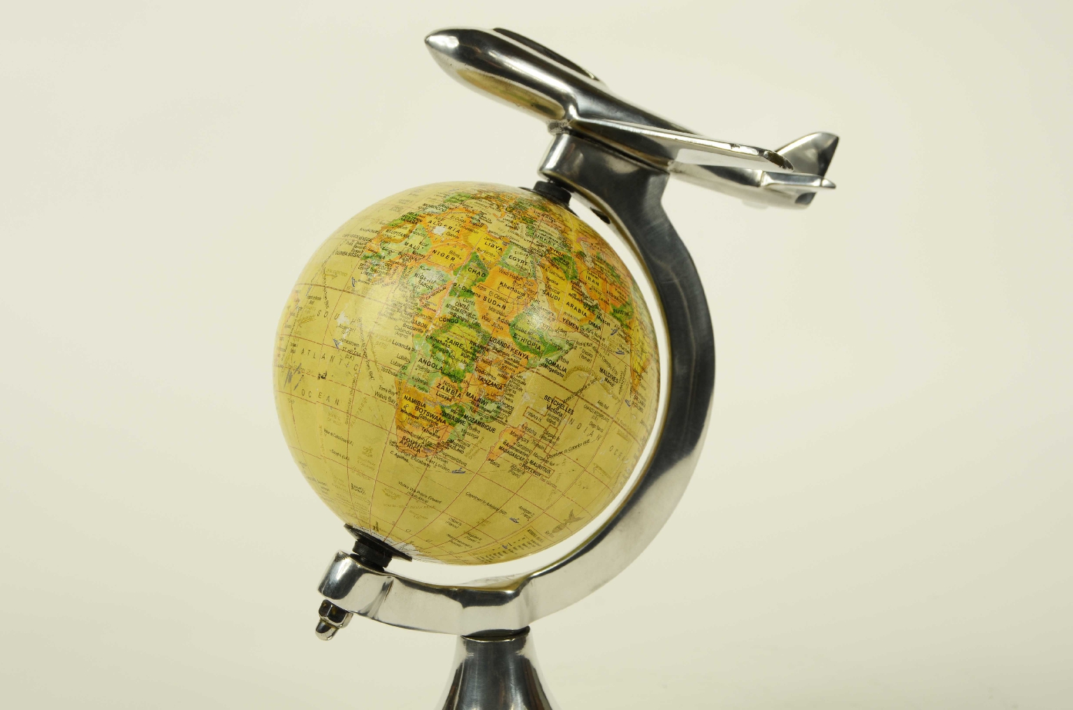 Antique globes-world maps/8378-Terrestrial Globe