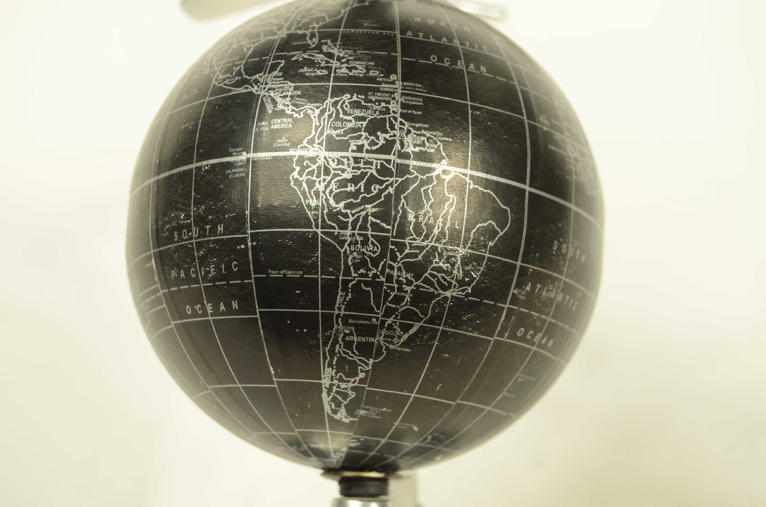 Globi-mappamondi antichi/8379-Globo Terrestre Nero