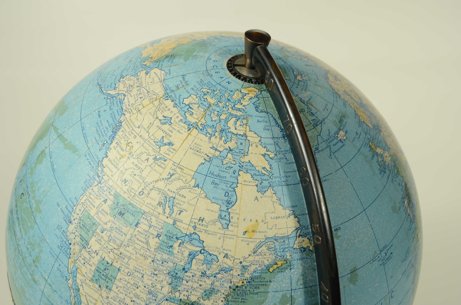 Antique globes-world maps/8381-Terrestrial Globe