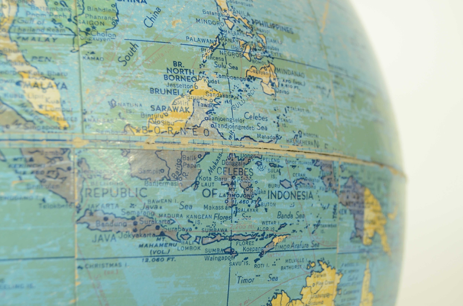 Antique globes-world maps/8381-Terrestrial Globe