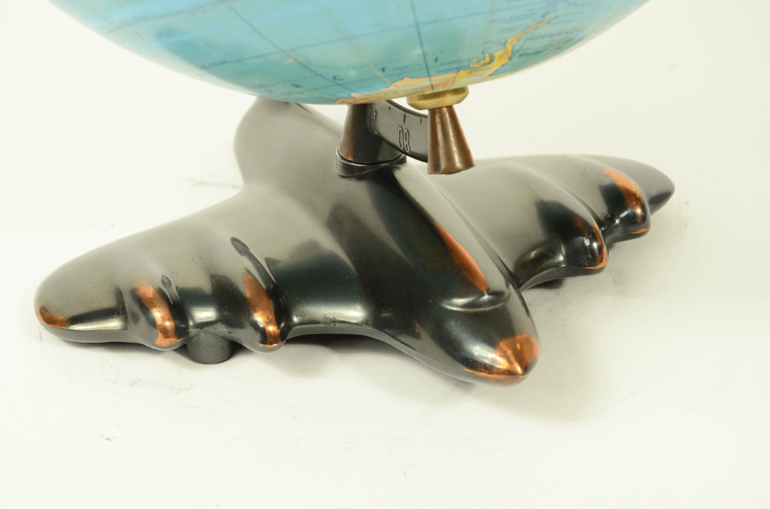 Antique globes-world maps/8381-Terrestrial Globe