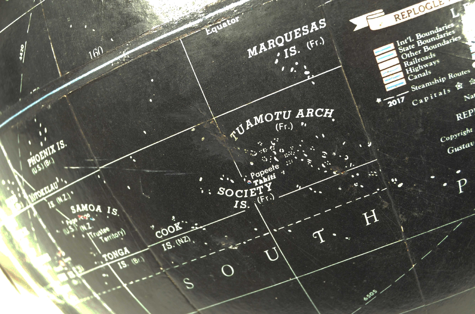 Antique globes-world maps/8382-Terrestrial Globe