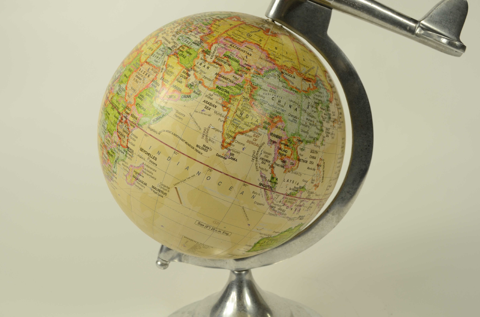 Antique globes-world maps/8384-Terrestrial Globe