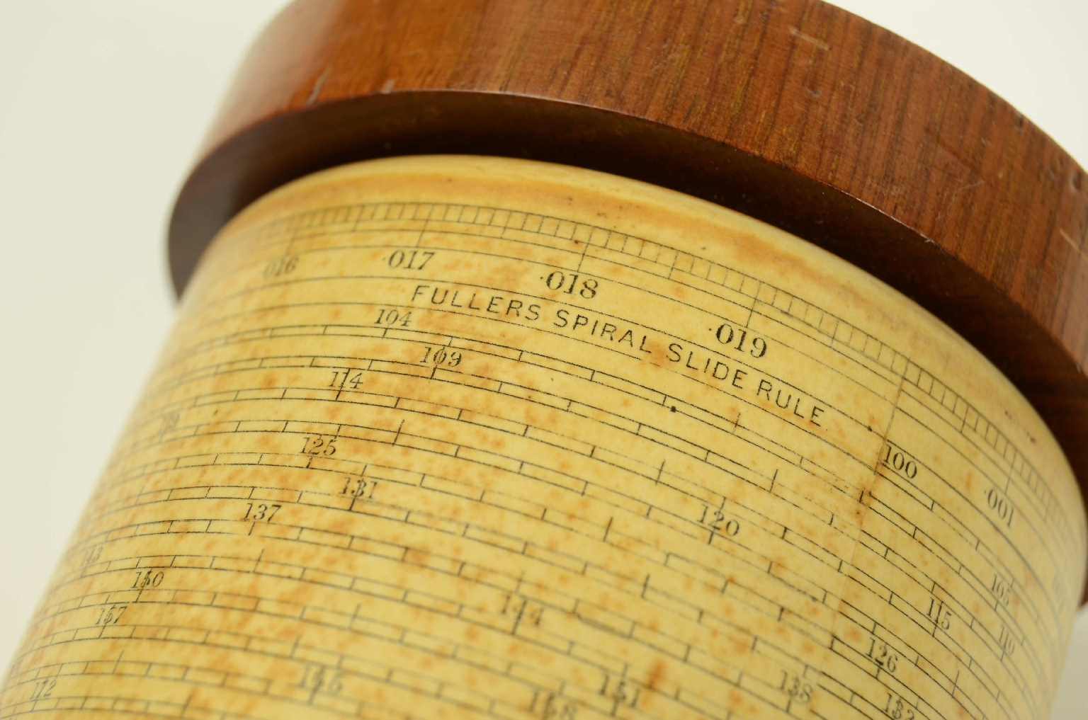 Antique measuring instruments/8391-ANtique Slide Rule