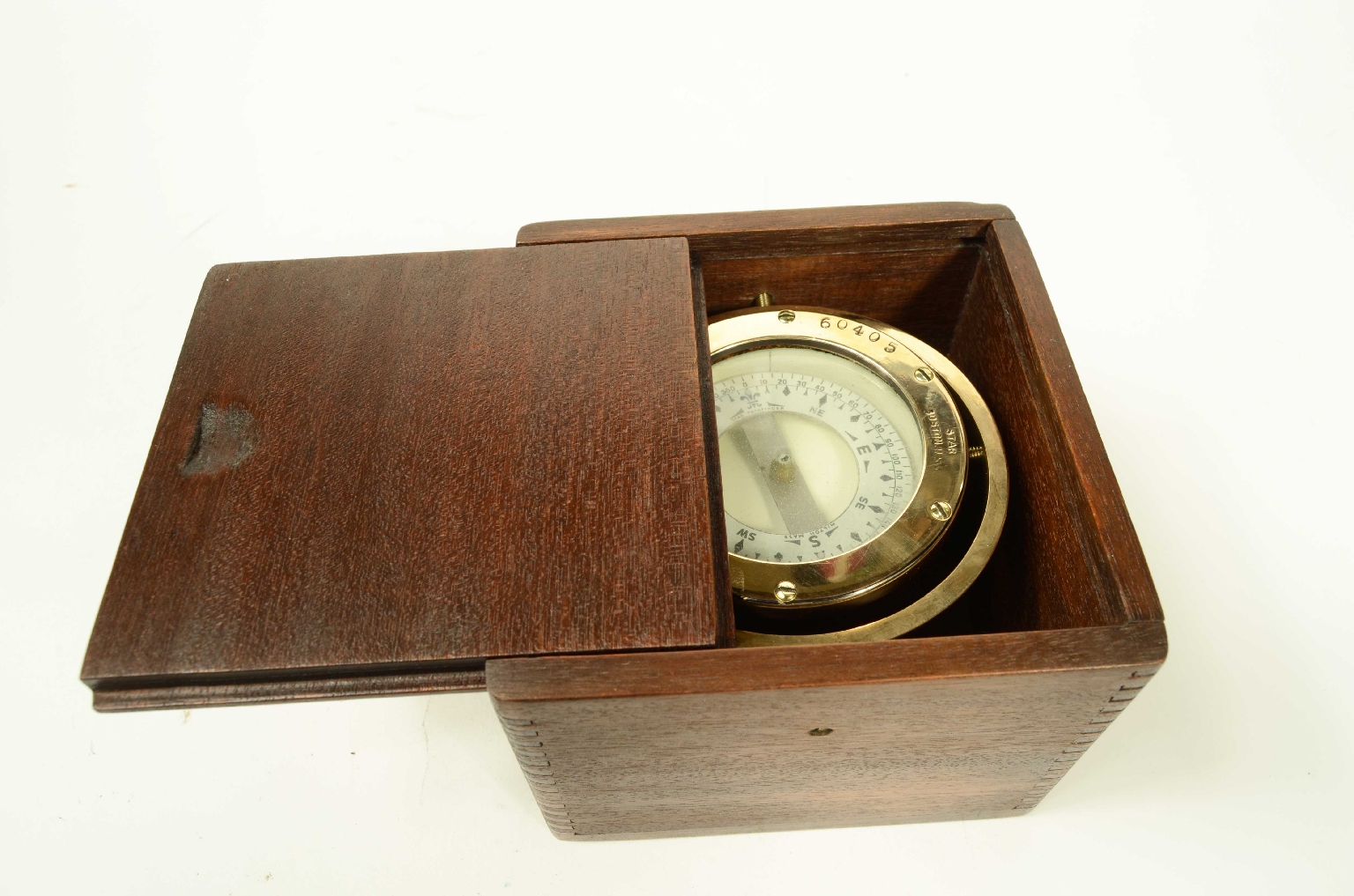Antique compasses/8396-Magnetic Compass