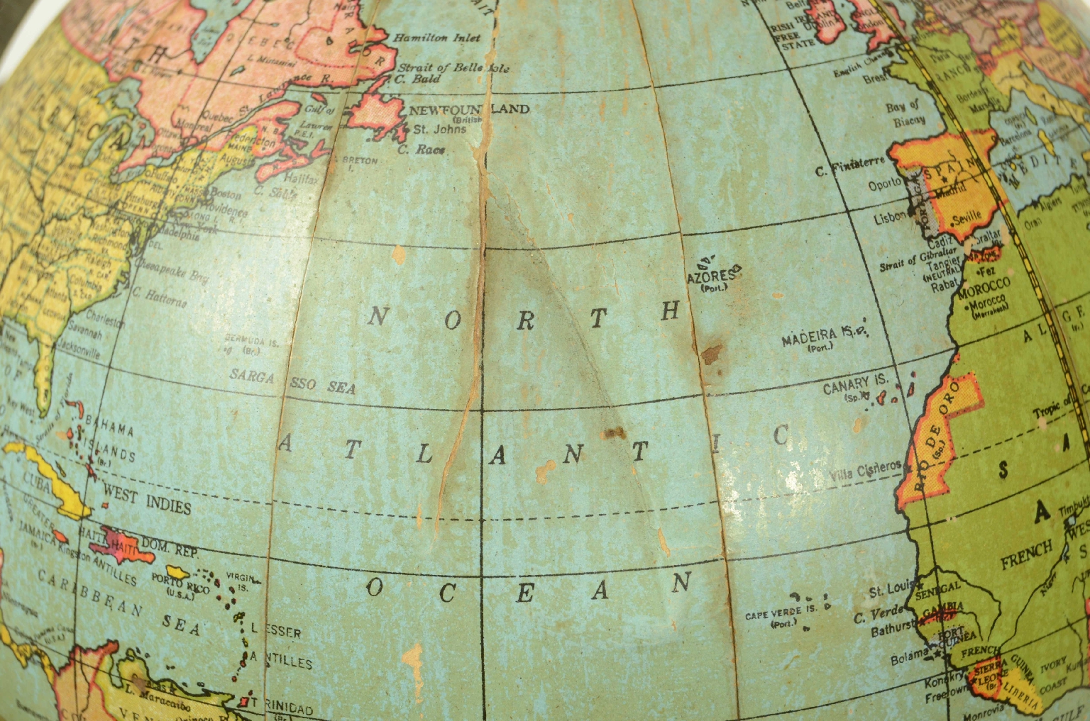 Antique globes-world maps/8400-Terrestrial Globe