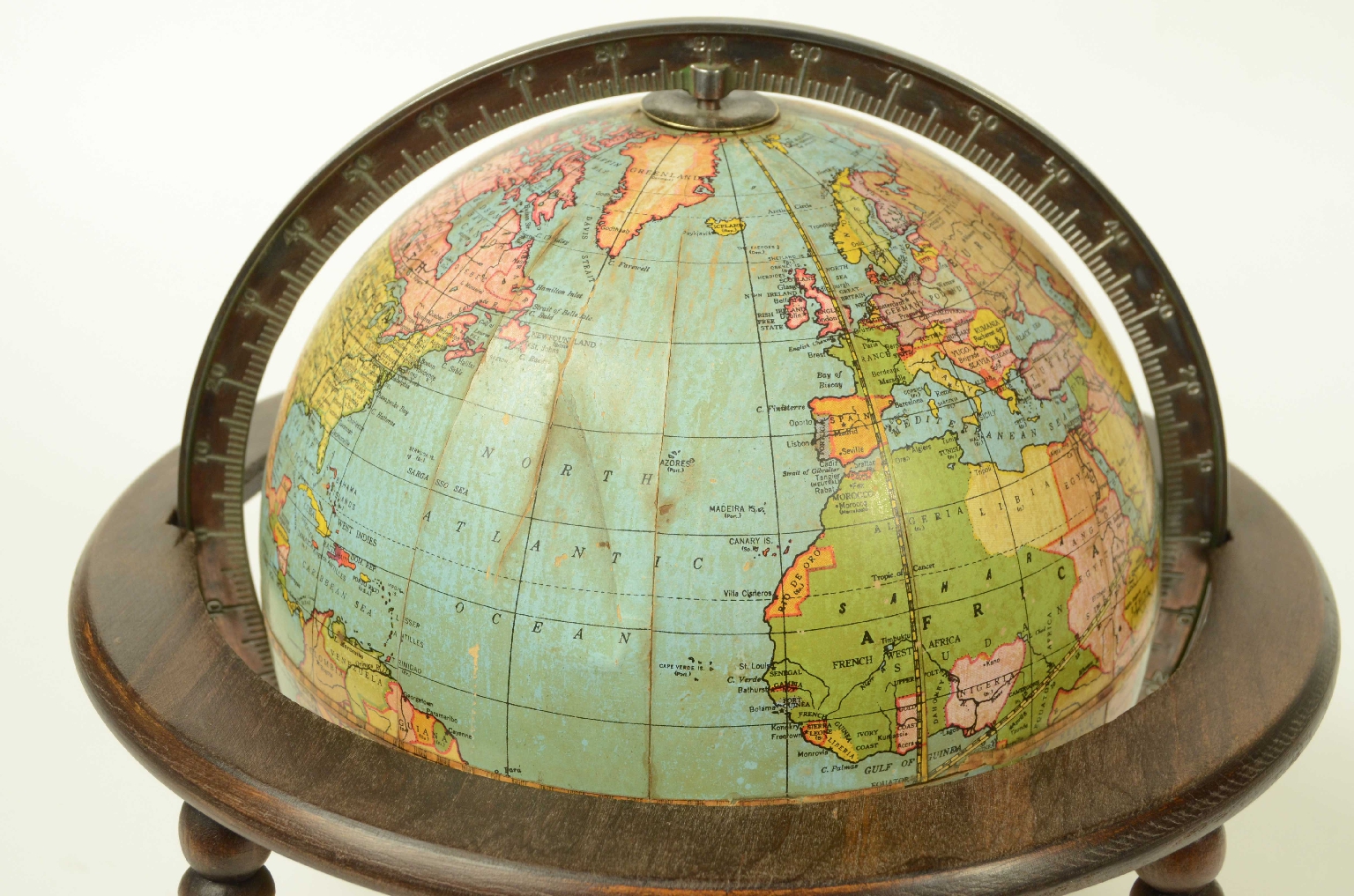 Antique globes-world maps/8400-Terrestrial Globe