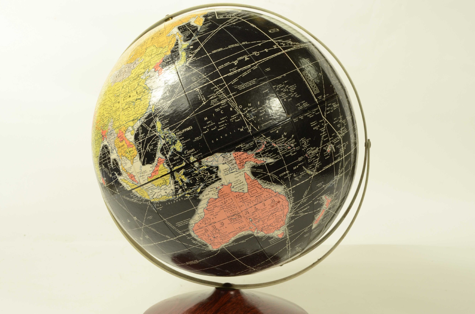 Antique globes-world maps/8426-Terrestrial Globe