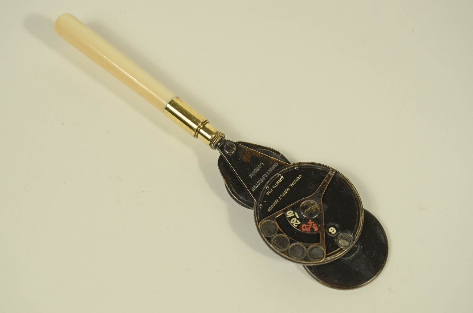 Strumenti medici d'epoca/8446-Oftalmoscopio