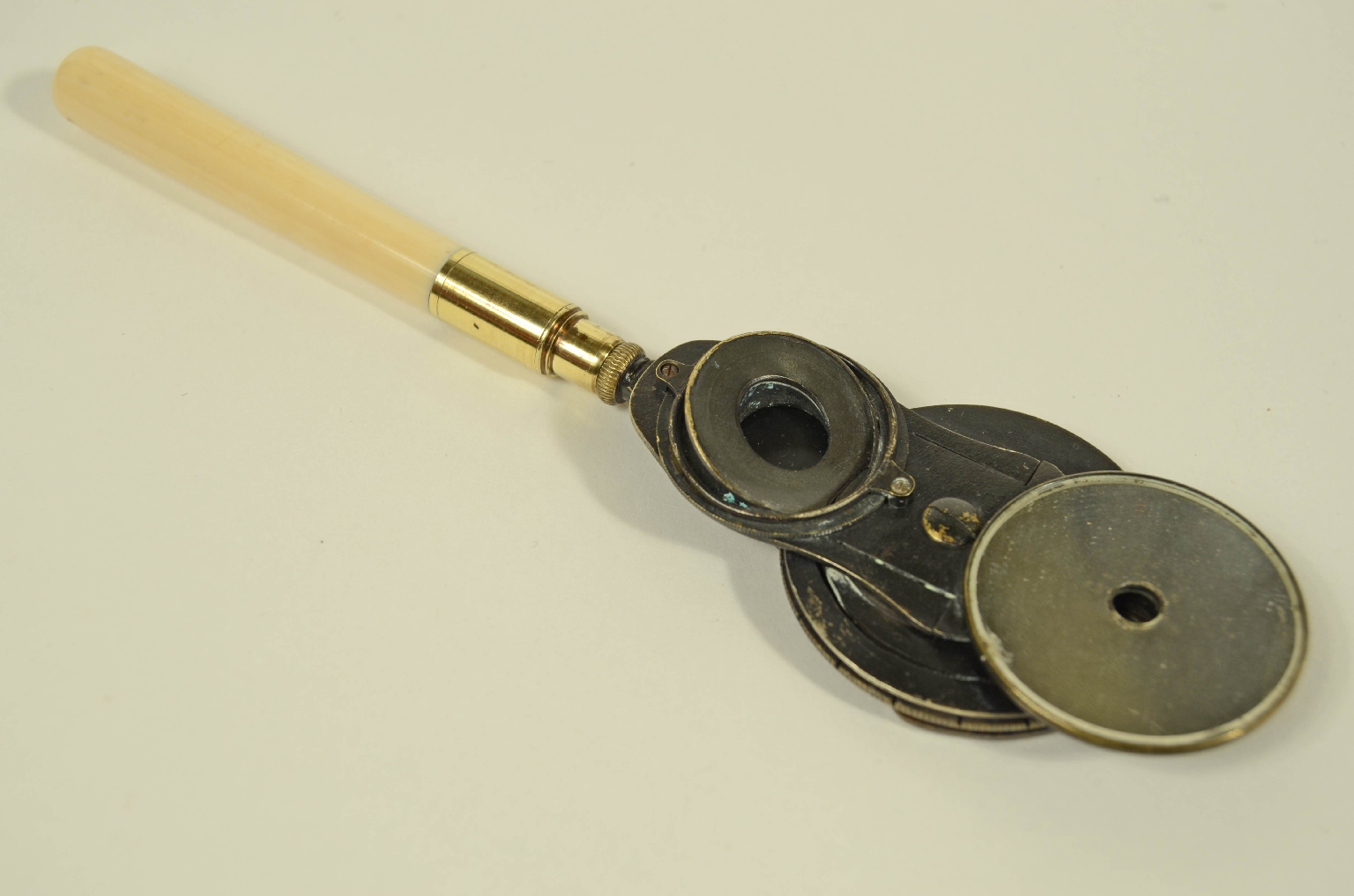 Strumenti medici d'epoca/8446-Oftalmoscopio