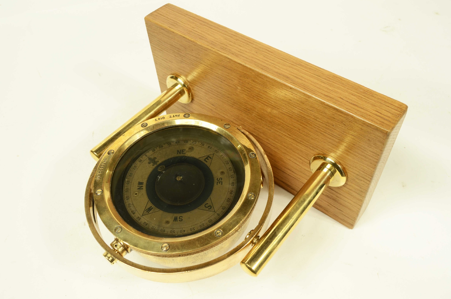 Antique compasses/8451-Nautical Compass