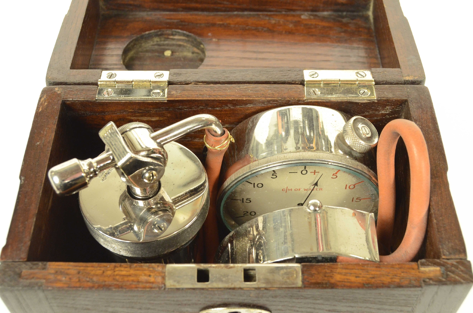 Old medical instruments/8457-Device Pneumothorax