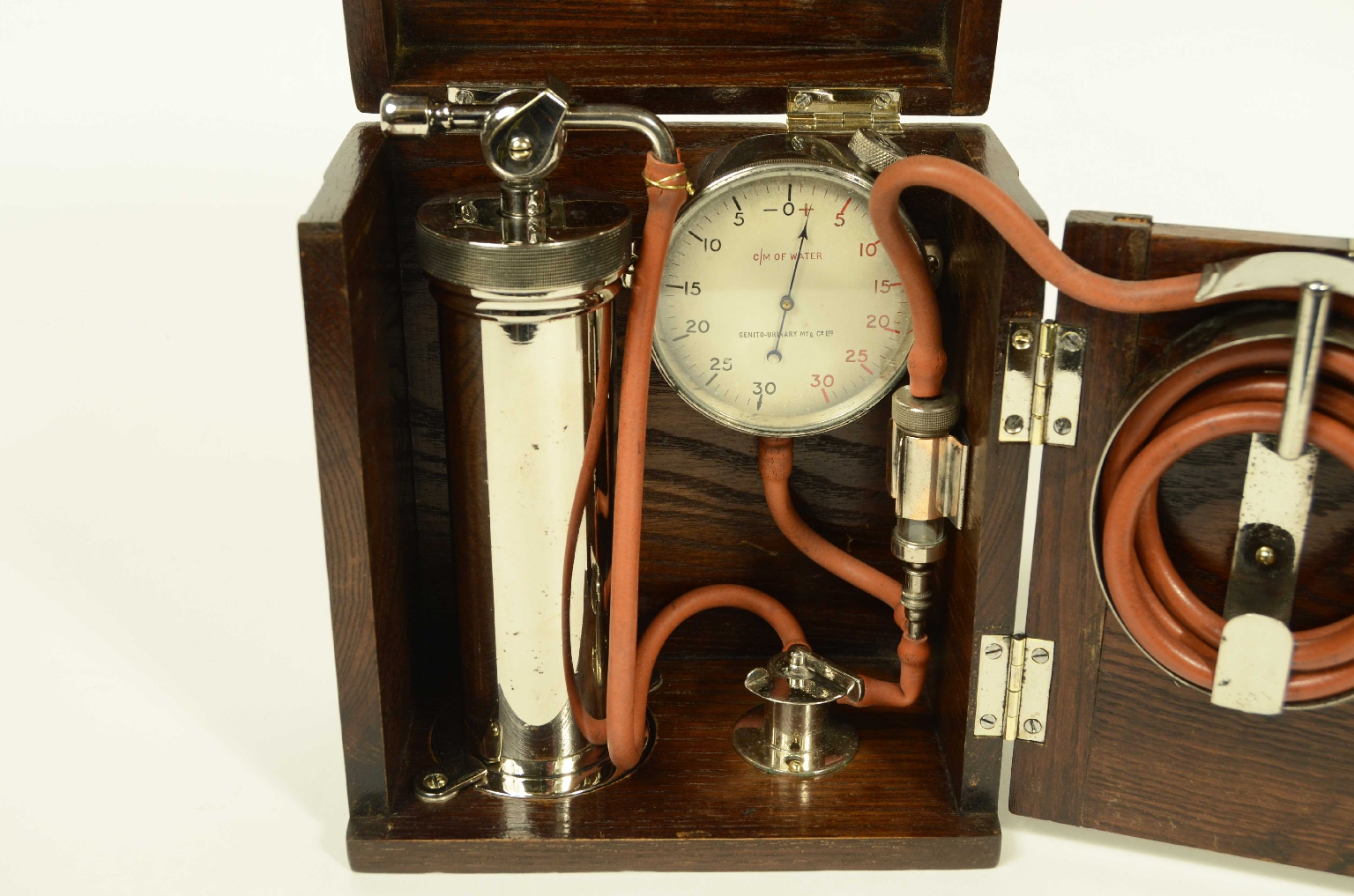 Old medical instruments/8457-Device Pneumothorax