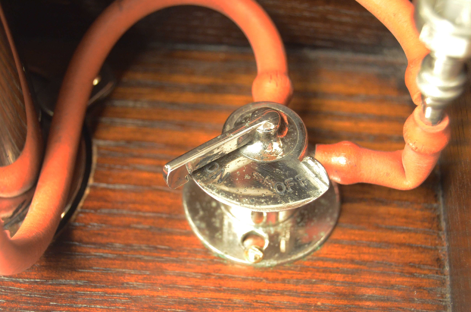 Old medical instruments/8457-Device Pneumothorax