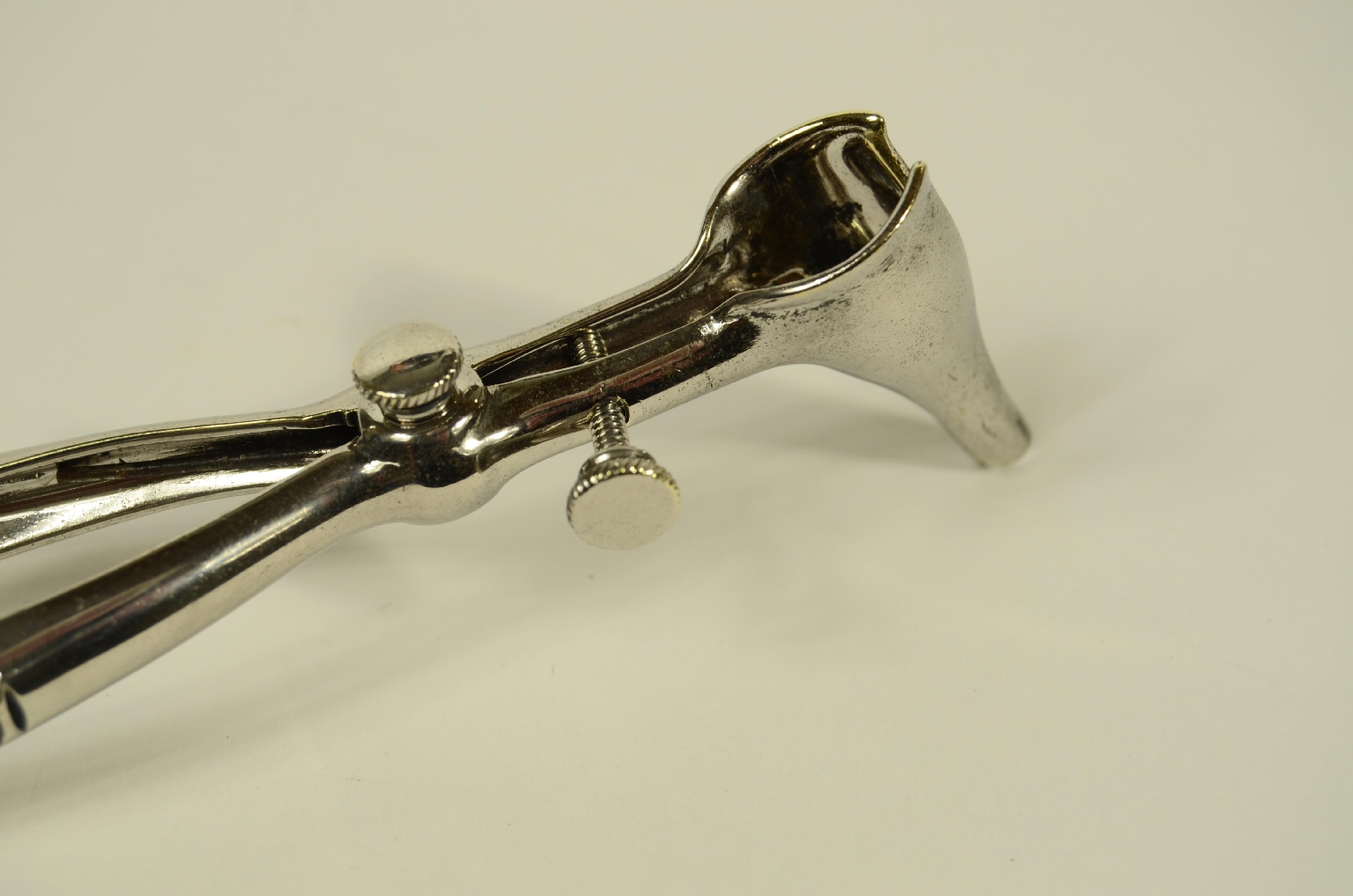 Old medical instruments/8461-Nasal Speculum