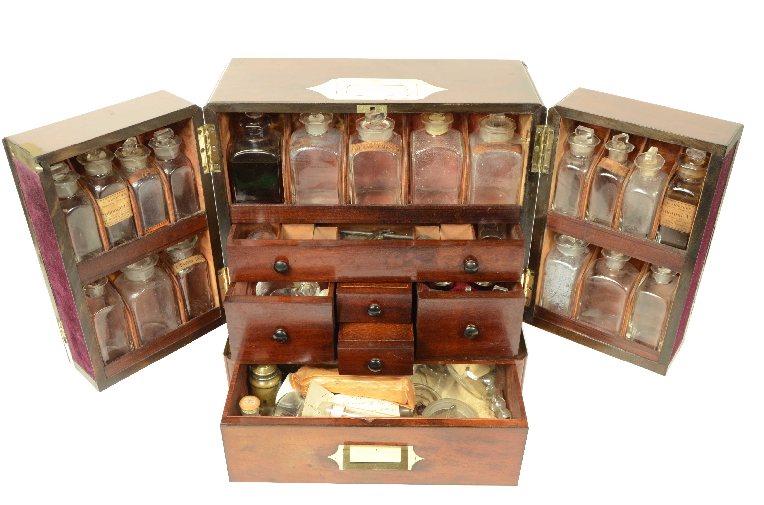 Old medical instruments/8464-Apothecary Chest