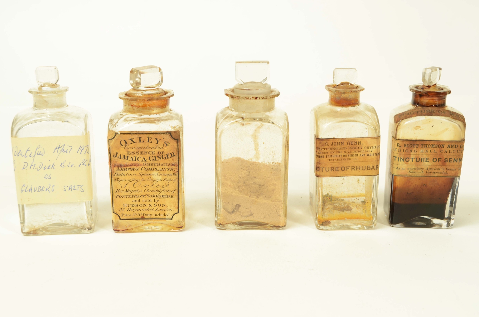 Old medical instruments/8473-Travelling Apothecary