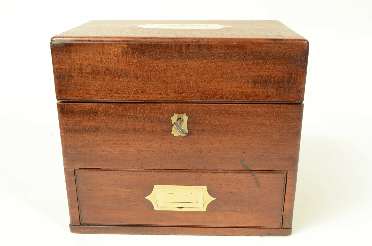 Old medical instruments/8473-Travelling Apothecary