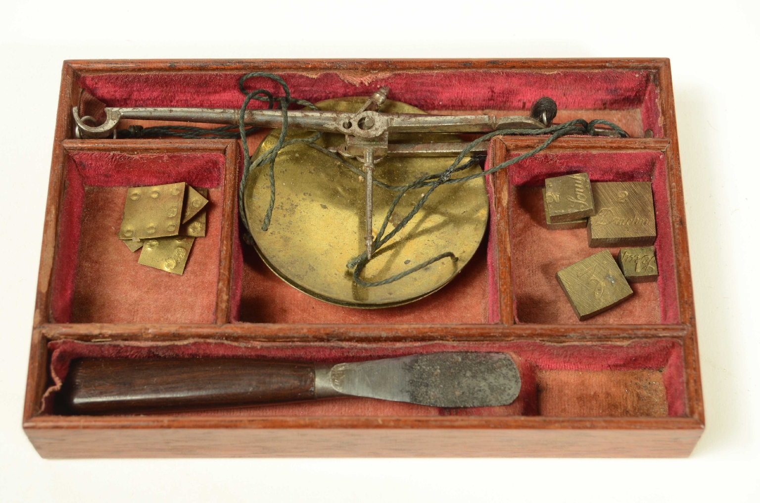 Old medical instruments/8473-Travelling Apothecary
