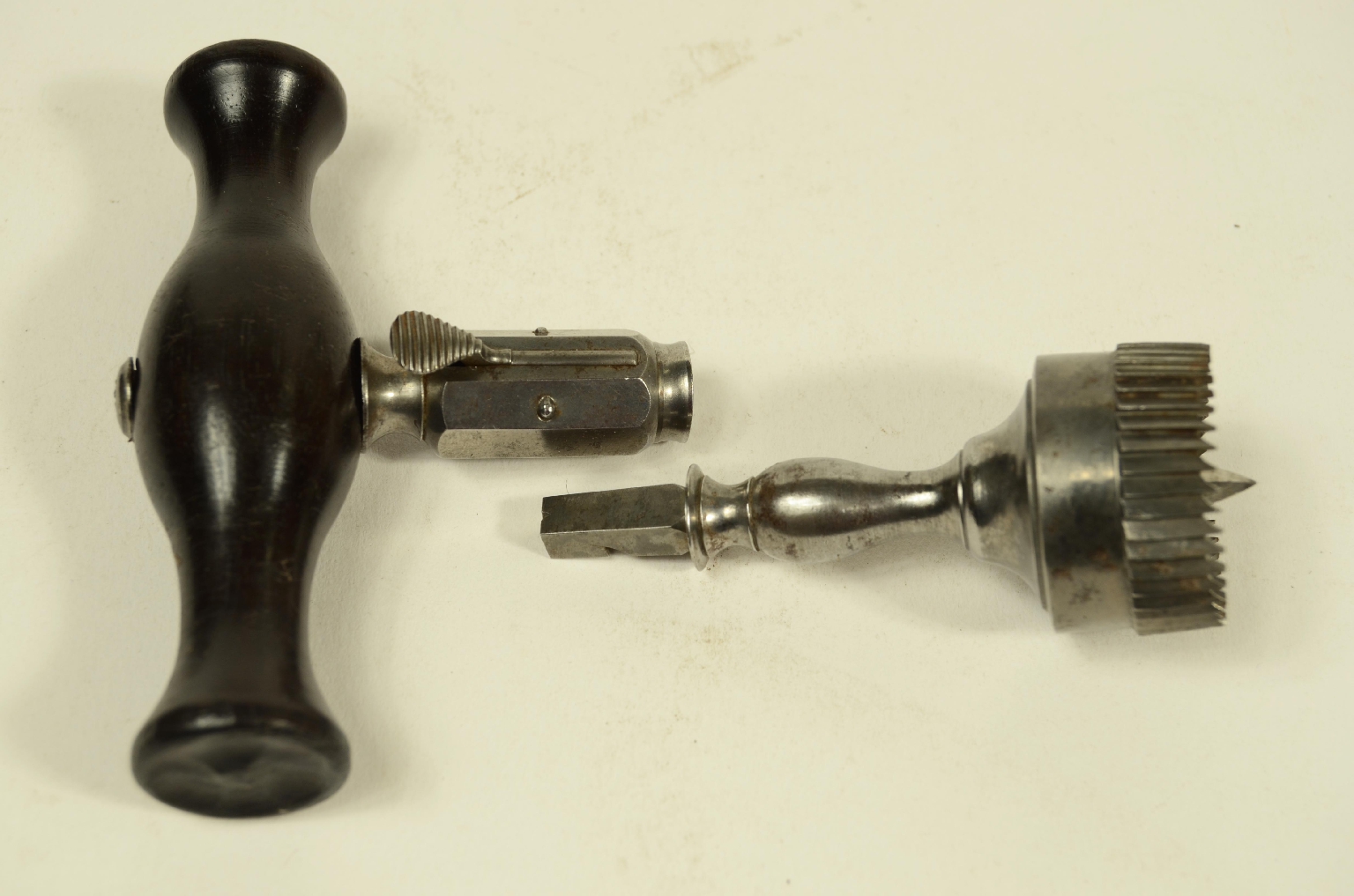 Strumenti medici d'epoca/8474-Craniotomo