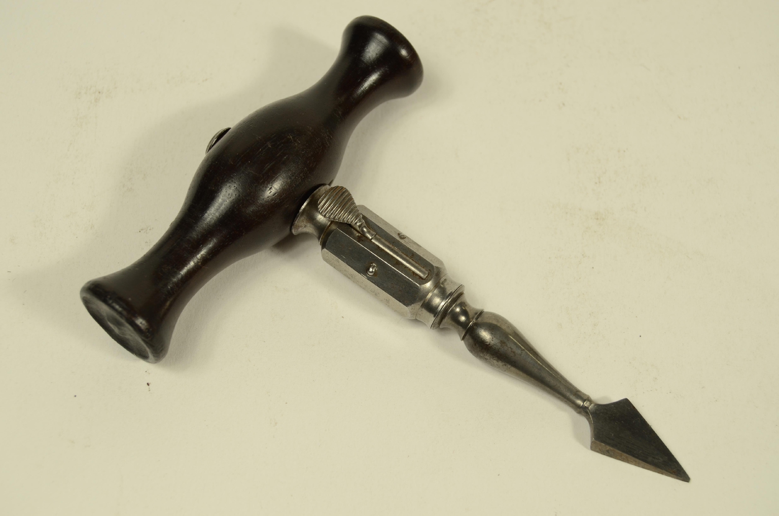 Old medical instruments/8474-Craniotome