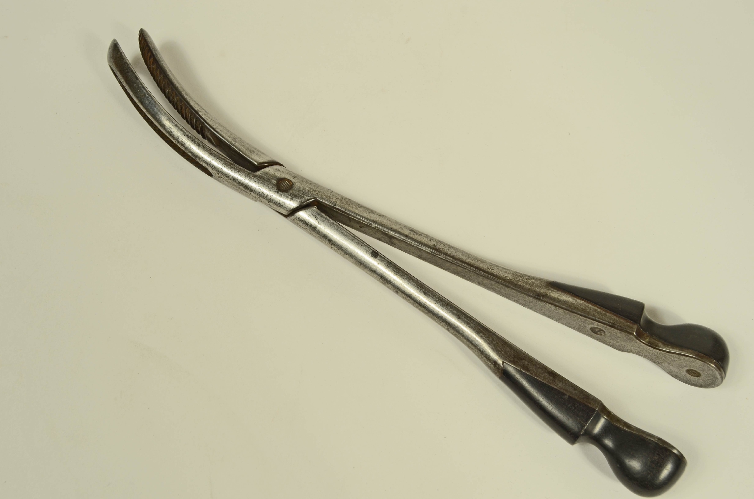 Old medical instruments/8475-Cranioclastic Forceps