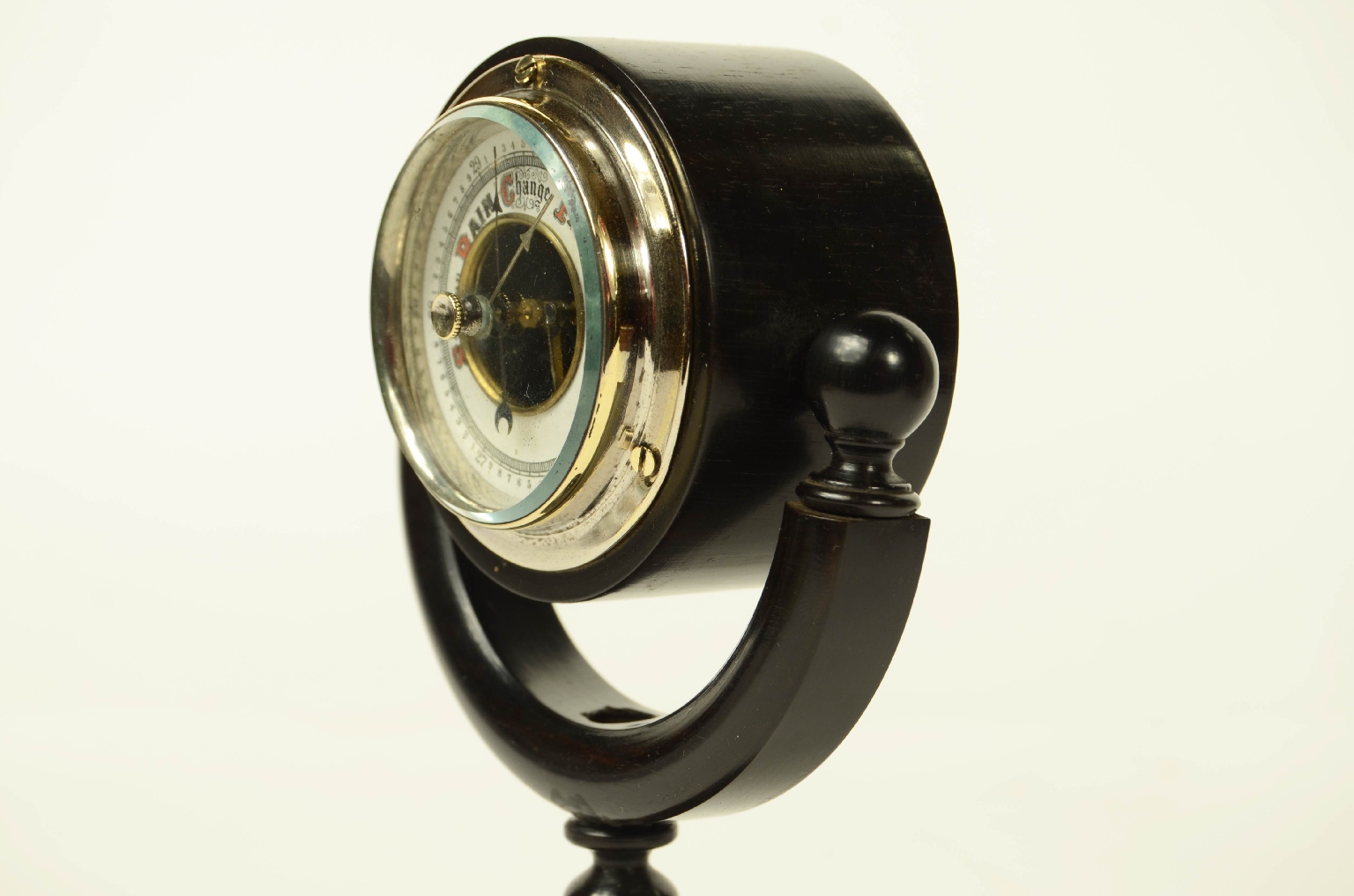 Antique barometers/8482-Aneroid Barometer