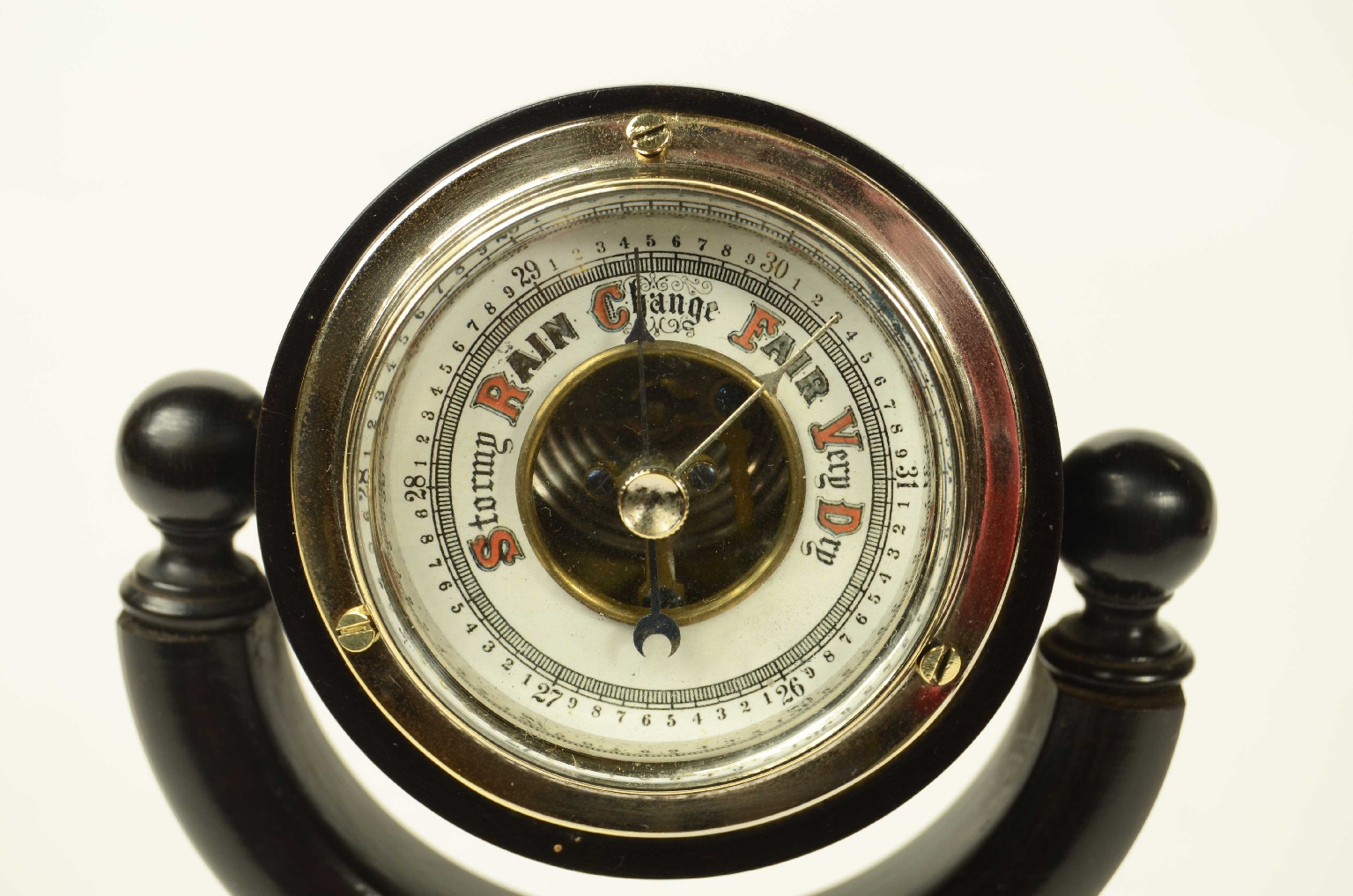 Antique barometers/8482-Aneroid Barometer