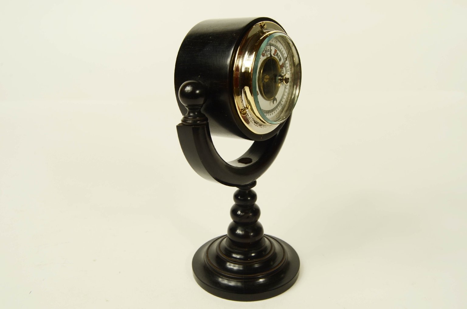 Antique barometers/8482-Aneroid Barometer