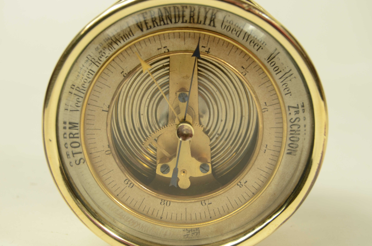 Antique barometers/8484-Aneroid Barometer