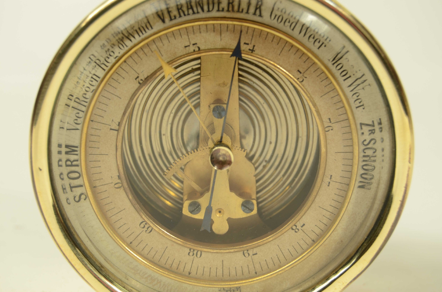 Antique barometers/8484-Aneroid Barometer