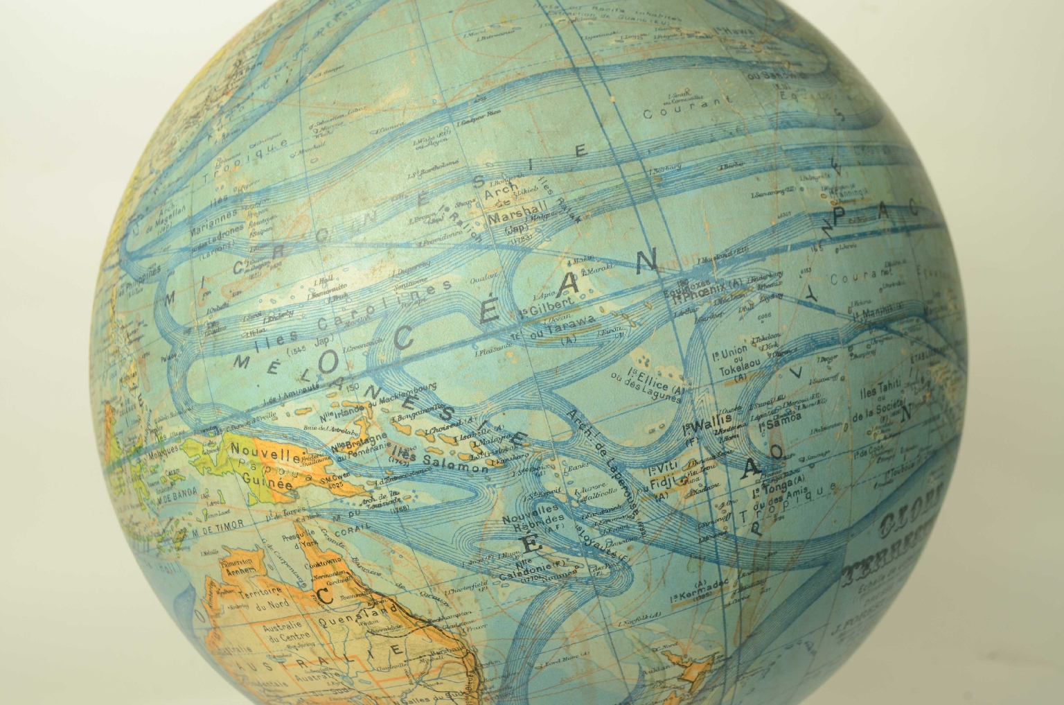 Antique globes-world maps/8485-Terrestrial Globe