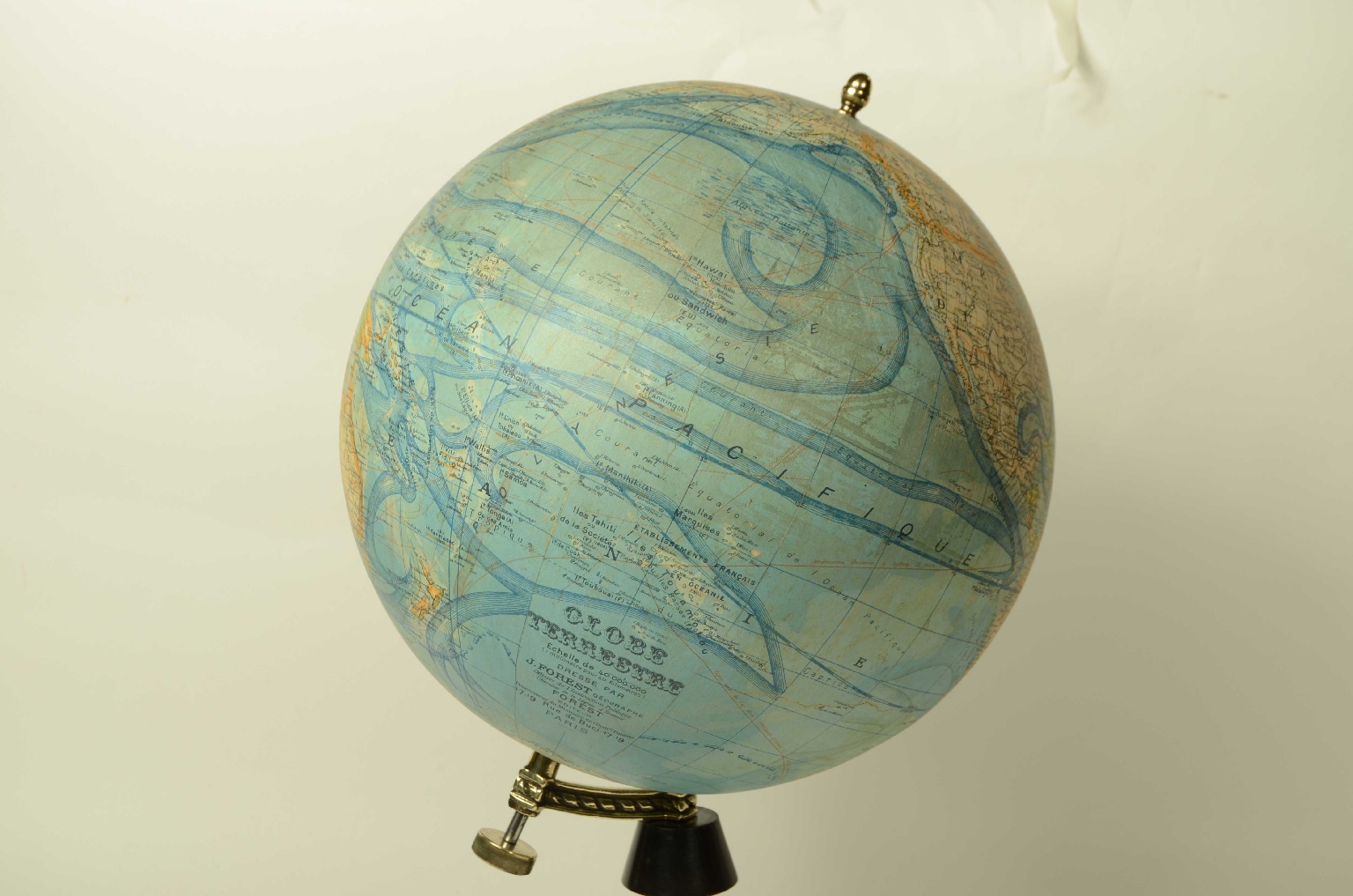 Antique globes-world maps/8485-Terrestrial Globe