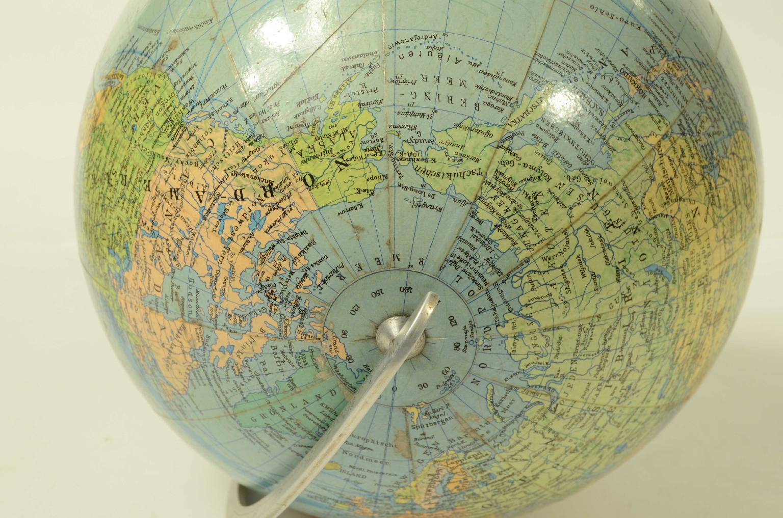 Antique globes-world maps/8490-Terrestrial Globe