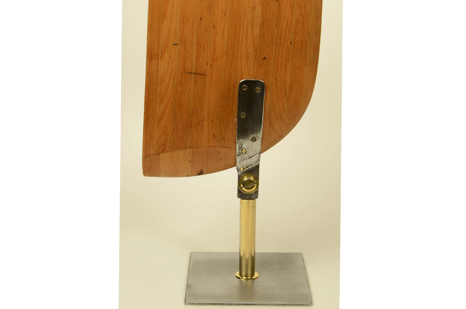 Old aircraft/8505d-Scale Model Tail