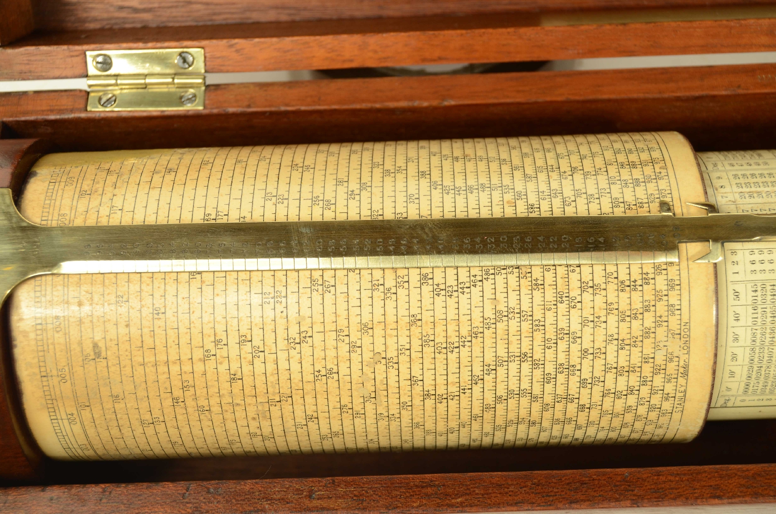 Strumenti di misura antichi/8550-Regolo Calcolatore