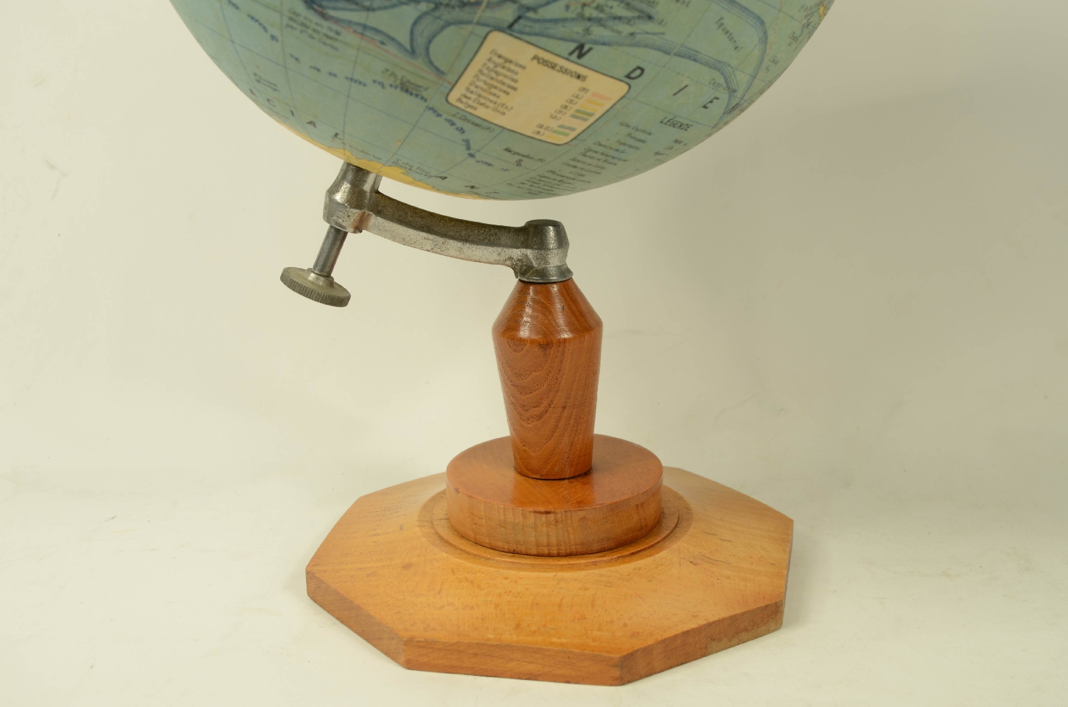 Globi-mappamondi antichi/8563-Globo Terrestre