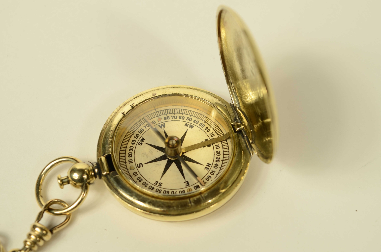 Antique compasses/8590-Travel Compass